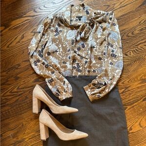 Ann Taylor tie neck blouse size small